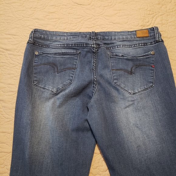 Jeans - Picture 2 of 7